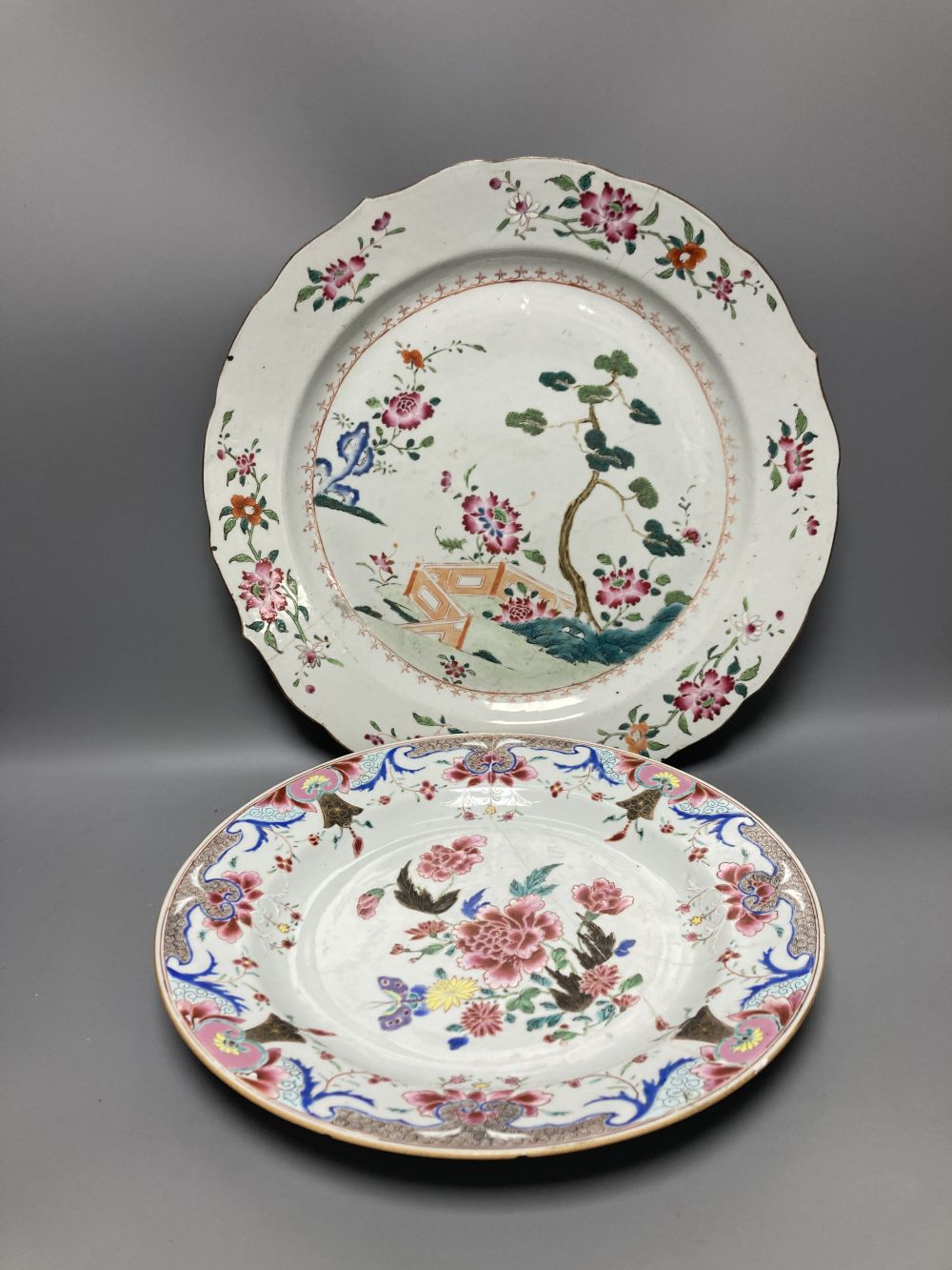 Two Chinese famille rose plates, Qianlong period, largest diameter 38cm